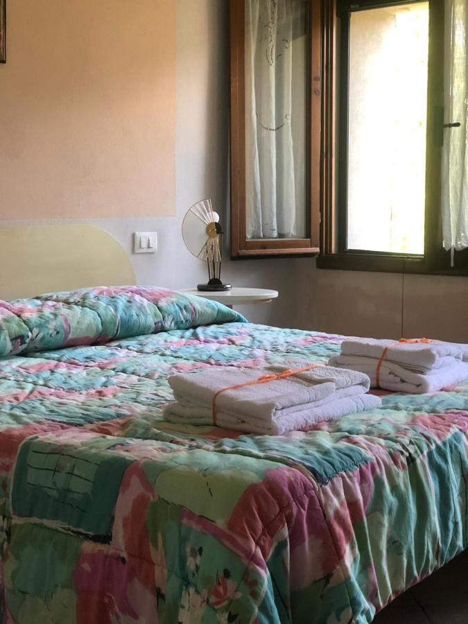 Borgo Romena Hotel Пратовекио Екстериор снимка