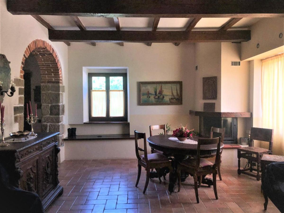 Borgo Romena Hotel Пратовекио Екстериор снимка