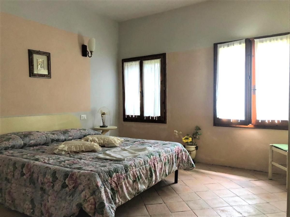 Borgo Romena Hotel Пратовекио Екстериор снимка