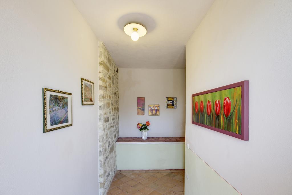 Borgo Romena Hotel Пратовекио Екстериор снимка