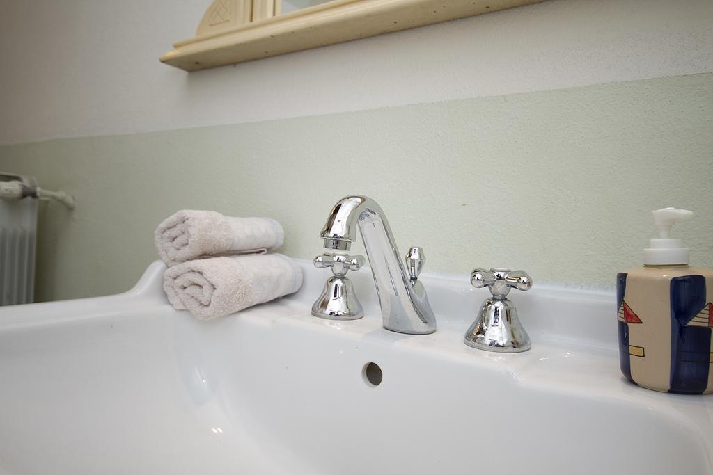 Borgo Romena Hotel Пратовекио Екстериор снимка