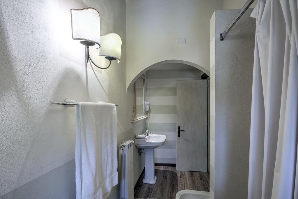 Borgo Romena Hotel Пратовекио Стая снимка